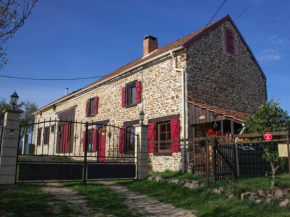 Pretty gîte with private pool